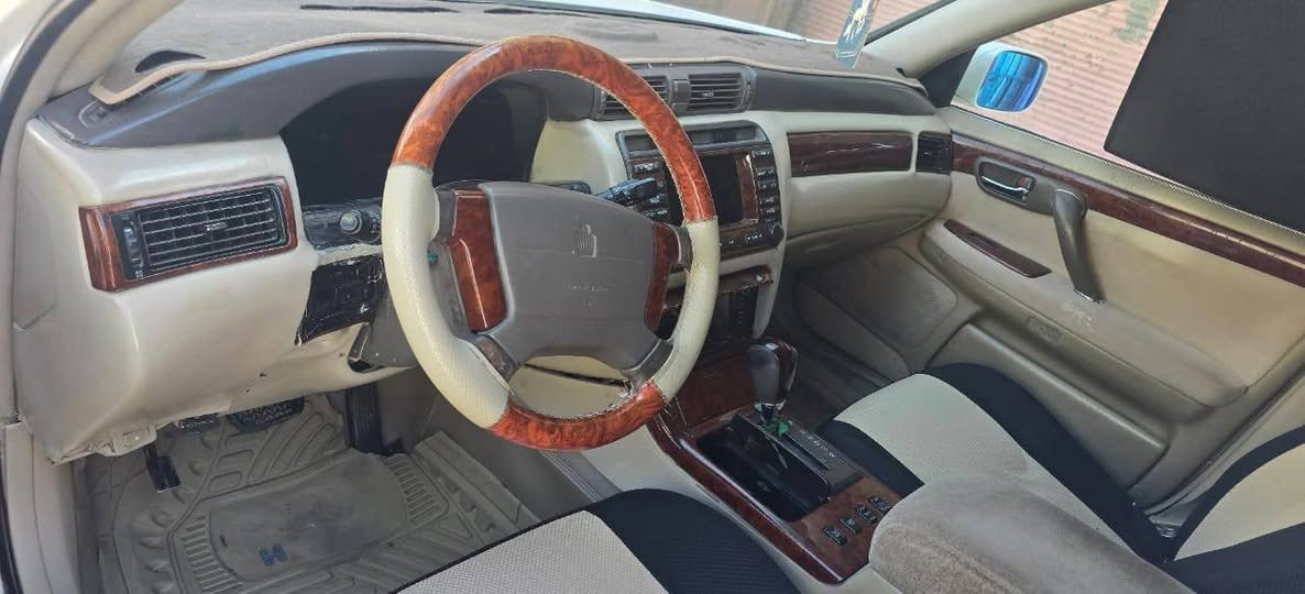 السلام عليكم مديل 2003 مكفوله من كص ونقل جثه رقم بصره نكليزي بسمي مداور ثاني يوم مكينه ففتي فول عده فتحه مكاني نجف السعر 122 وبيه مجال للشراي ***********
