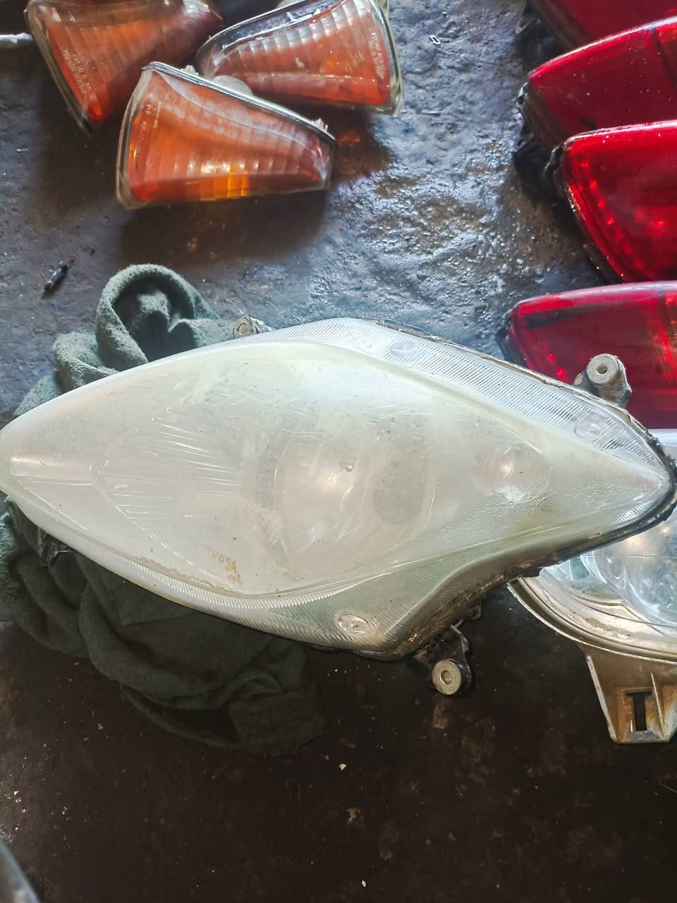 سلام عليكم غراض فورزه كلها تفصيخ وأصلي 
بكاني بغداد شعله رقم الهاتف ***********
