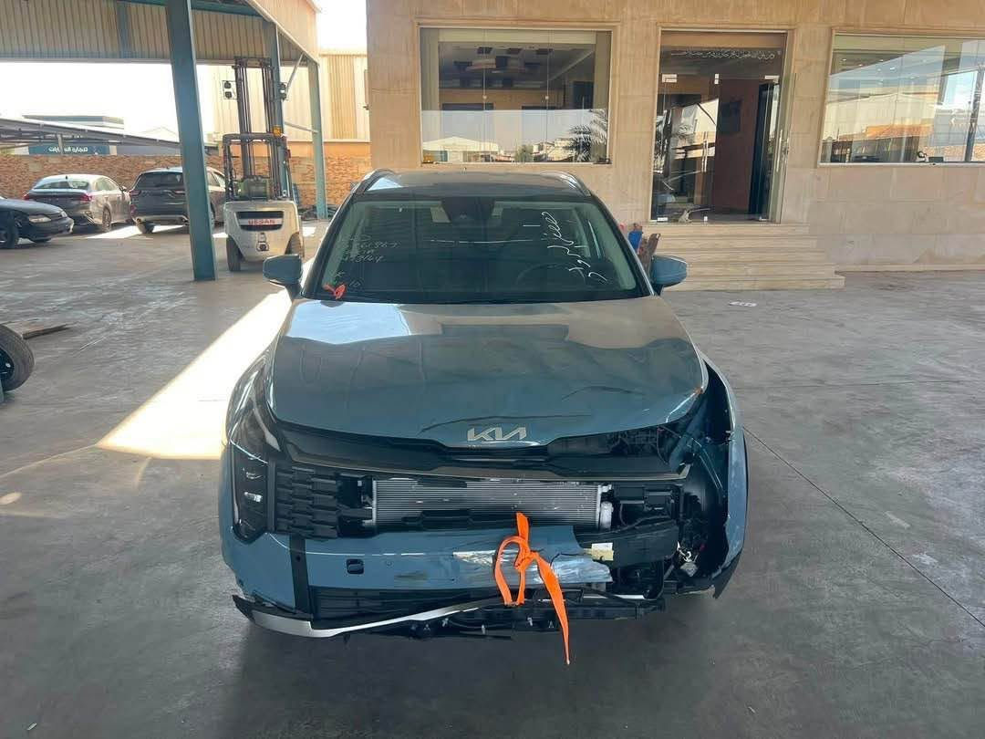 السلام عليكم 

كيا سبورتج ٢٦ بدون ايرباك موصفات Lx بصمه
السياره بعمان تدخل حره او شهداء واصل بغداد او حله  

السعر بالحره مصلح كامل 

*********** حلة, بابل
