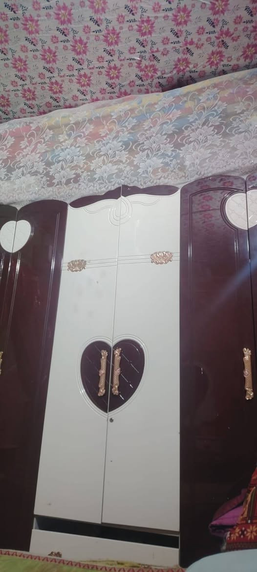غرفه خشاب تركي البيع سعر 100الف شراي يتصل *********** مكان الزبير
