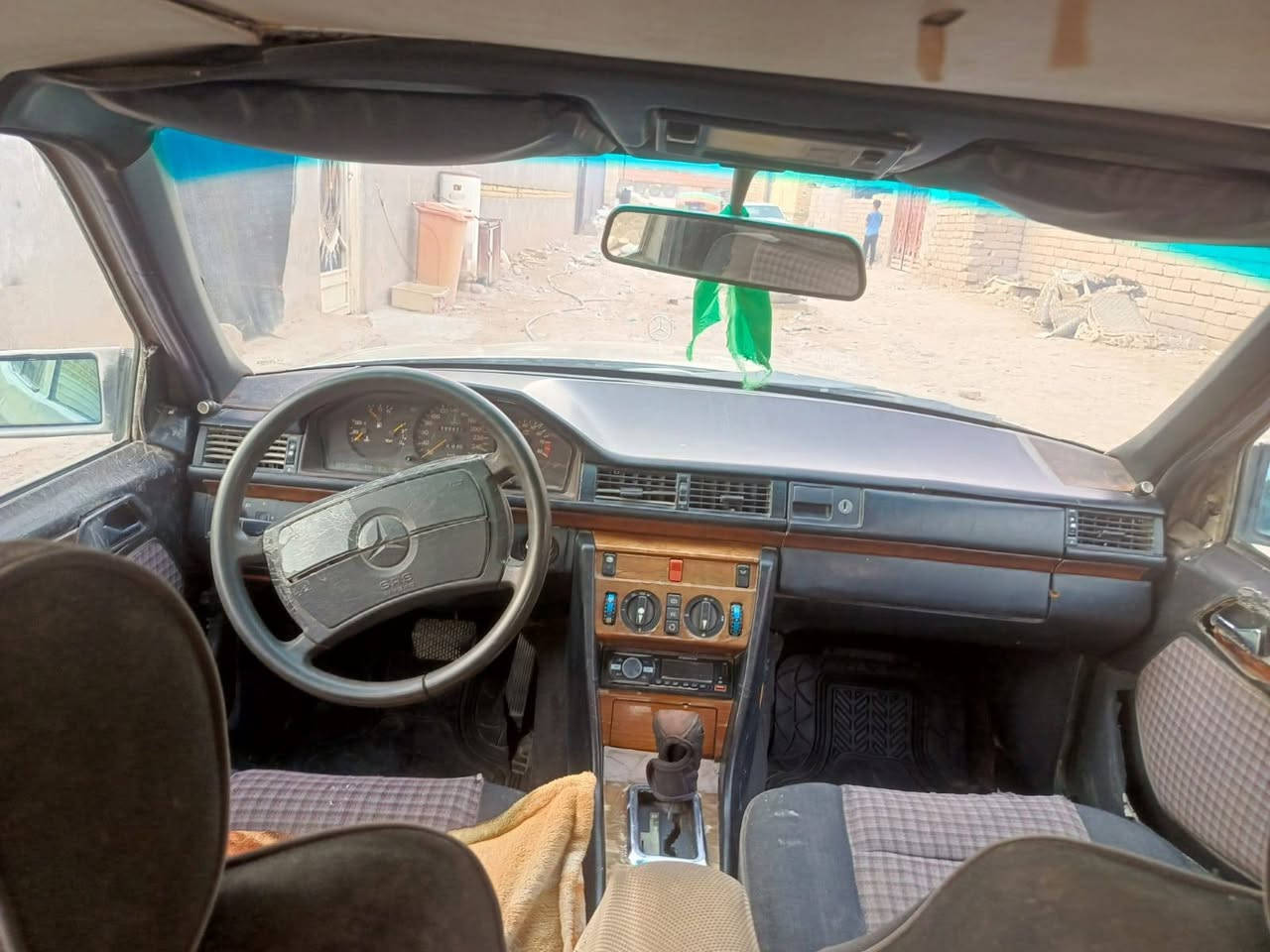 مارسدم دب البيع  مكينه ثنين ونص 
مكينه وكير اجدد  مديل 91
السعر 35وبيه مجال  ابيع مستعجل 
((قواعد سليمه)) 
مكاني ناصريه مركز  
التواصل مع الرقم ***********
