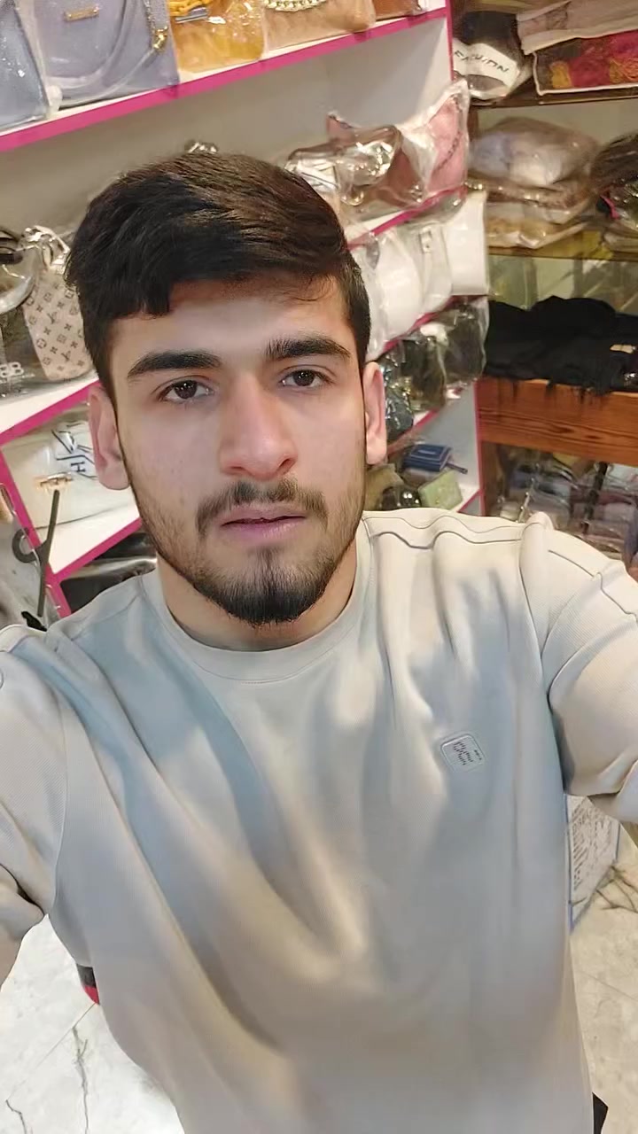 نعال ابو سمايل ب٥ جديد 🫠🤩


**إذا كنت صاحب هذا الإعلان وتريد حذفه لأي سبب، رجاءا أرسل رسالة إلى الدعم الفني**