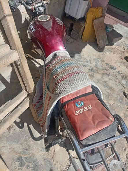السلام عليكم اخوان دراجة فيوم للبيع مديل 2026 سعرهة 350 اوراق كهربائات كاملة تشتغل سلف جاهزة اخوان مابيهة نقص مكاني كربلاء  سايدين تحدي جاهز ***********
