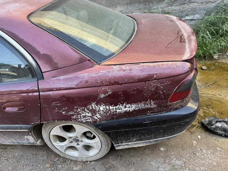 سلام عليكم  اخوان سياره اوبل بزون موديل 1996 تحويل السياره تمشي وتطفي وديتها لفيتر كالي اورفيو لو ايسي محركها سته سلندر  قفلها من الاخير 25 قفل *********** بي واتساب هم مكاني بغداد قرب علوه الرشيد
