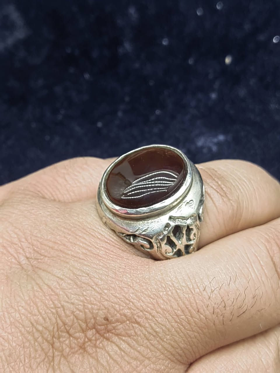 مشاء الله
خاتم فضه صياغه ايراني قديمه بححر عقيق يمني احمر نادر للحجز والاستفسار 01016147535


**إذا كنت صاحب هذا الإعلان وتريد حذفه لأي سبب، رجاءا أرسل رسالة إلى الدعم الفني**