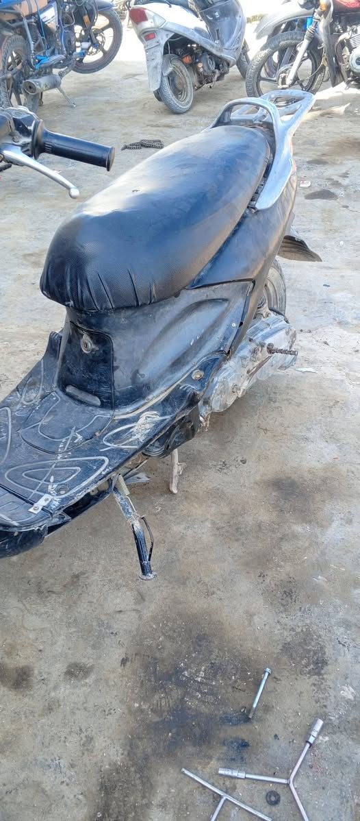 السلام عليكم دراجه اكزز للبيع ناعمه ونضيفه عايزله بس باتري هذا رقمي ***********
