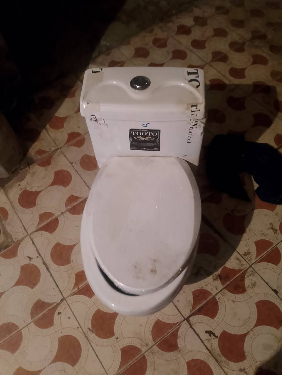 قاعده غربيه البيع
جديده وغرير مستعمله 
السعر خاص 
*********** واتسب فقط
