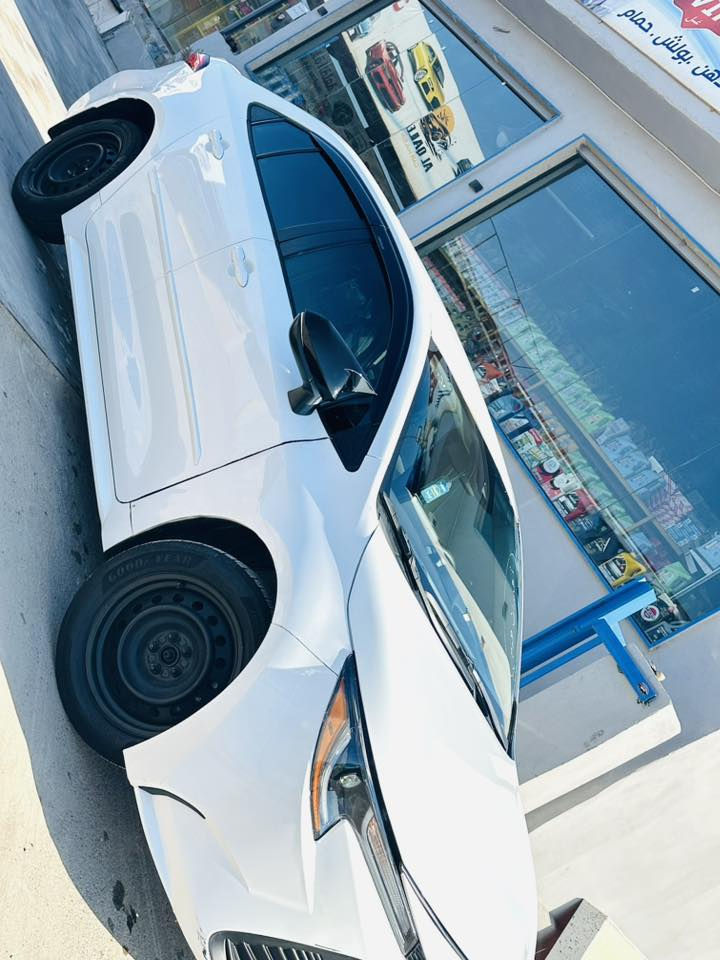 السلام عليكم ،،
كورلا ابيض 2024 LE
خروجيه صارله 3 ايام باسمي منفيس اربيل ..
السيارة اربع قطع فقط بدون دواخل ،،
عدد المسافات 18 الف فقط ماشية ،، 
السعر 125$ وبيه مجال 
الداخل لونين السيارة حلوه حيل 
رقم الشاصي 5YFB4MDE6RP157478
رقم الهاتف ***********
