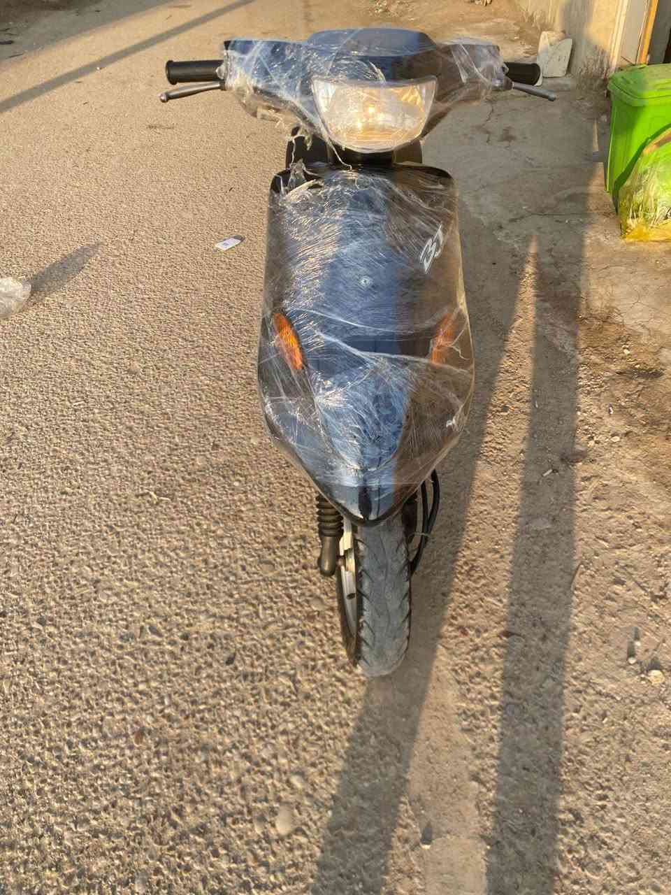 سلام عليكم شباب دراجه ٩ جديده طالعه بشهر ١٢ نضيفه ممتعوبه بعده بنهضه الوكيل دراجه من شغل للبيت مكاني ميسان لعماره اتصال *********** سعر اتصل وتتدلل
