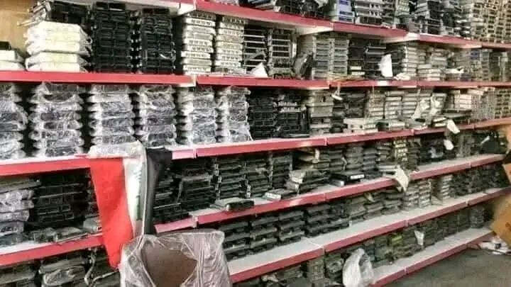 عقول السيارات كافه
اذا تحتاجنا 
 ا اتصل على الرقم
***********
حي الامانه مقابل تربية الرصافه 3 مابين تقاطع شارع الفلاح وتقاطع الداخل قريب على معارض الحبيبيه
