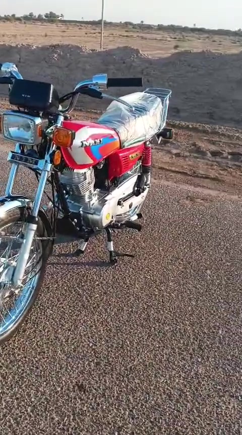 السلام عليكم دراجه موديل 26نامه امتياز الدراجه جديده بمعنى الكلمه علمت الدراجه وصل مو اوراق يعني ما تترقم السعر 850مكاني ميسان الميمونه ***********
