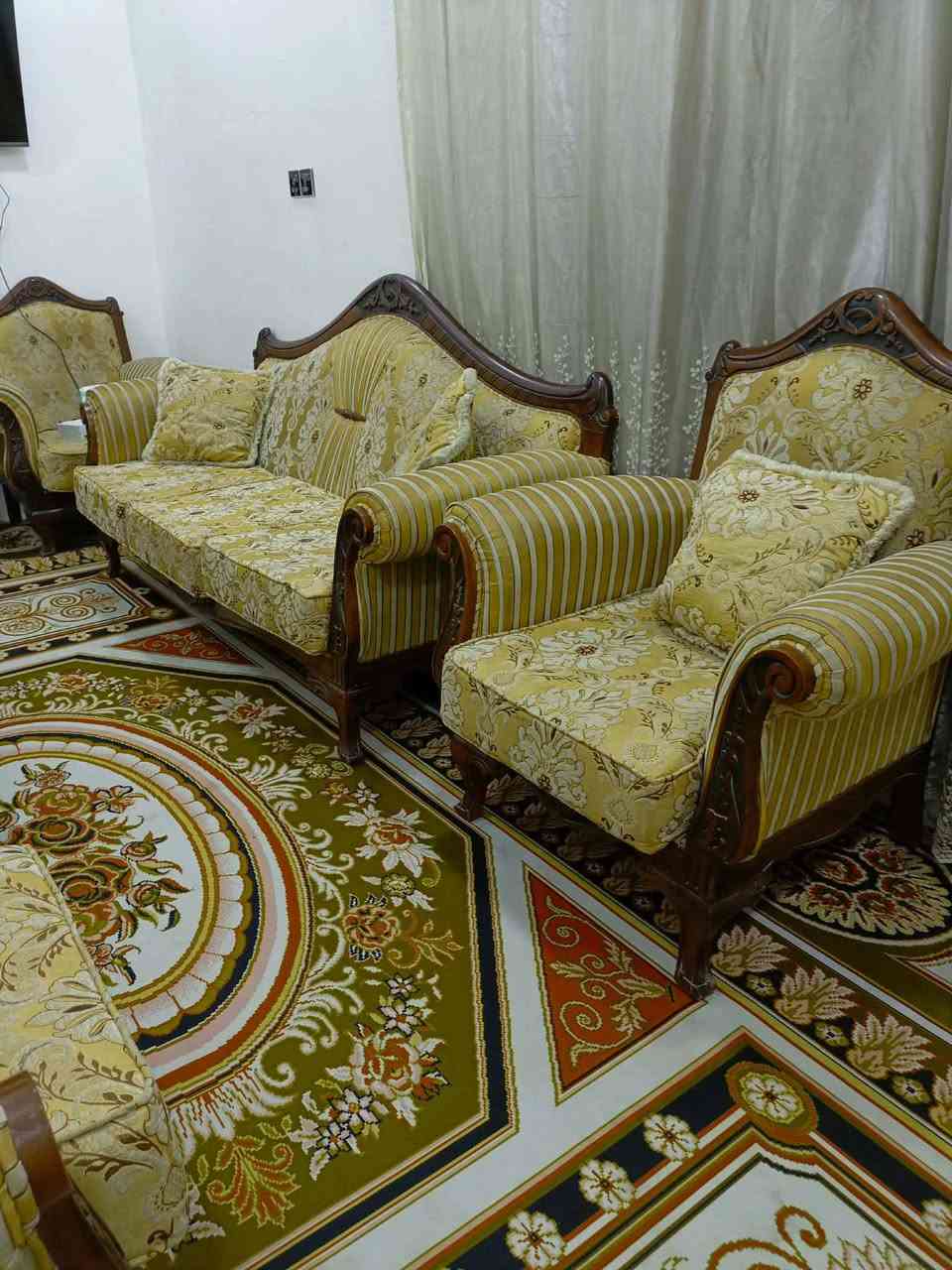 تخم رئاسي 6 قطع 10نفرات تركي الاصلي زلغ مابي  كلش جديد وي وكوشاته التخم كلش،راقي وحديثات 350 بي مجال قليل الي يريده يراسلنيى او يتصل *********** وعليه العباس اليكسر بي....  @إشارة
