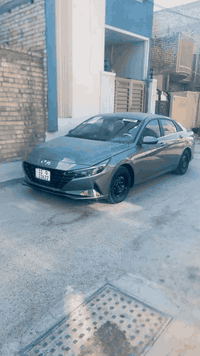 سلام عليكم النتراه للبيع موديل ٢٠٣٢ سياره هايبرد وارد كندي بيه حادث جاملغ خلفي وبيه جاملغ امامي بل عراق مدون بيه جم قطه كلير   اني أبيع حزام    يرباك سياره مكان بغداد الشعب سياره بسمي تحويل ثاني يوم ما متواجد خاص سعر ١٣٠ وبيه مجال الطيبين ***********
