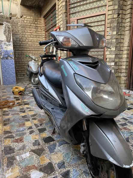 سكنس فحل ياباني
نوزل خطين ستاند حساس 
دراجه خير من الله مكينه ما مفتوحه جيب فيتر وتعال 
رايدهه ب 850 وبيهه مجال( ***********)
