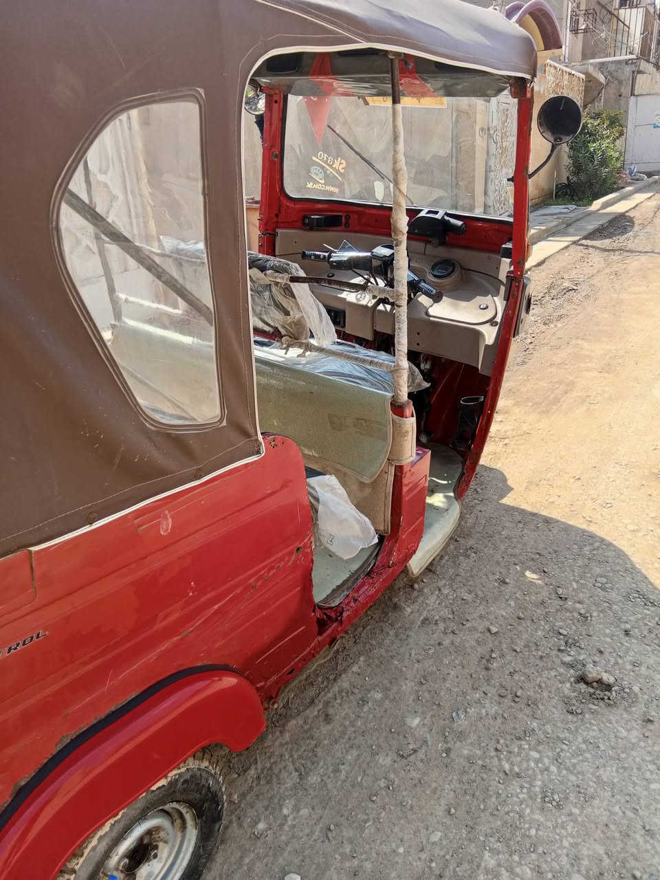 السلام عليكم ورحمة الله وبركاته)
تكتك موديل 2018 أوراق اصوليه اكلفلك لحد ترقيم بيهه فقط خياس نوضح بصوره تكتك محرك عشرين جديد كهربائيات جديده بريكات جديده تكتك كبل الشارع ماعايزهه سعر 3500 قفل 🔒 ***********
