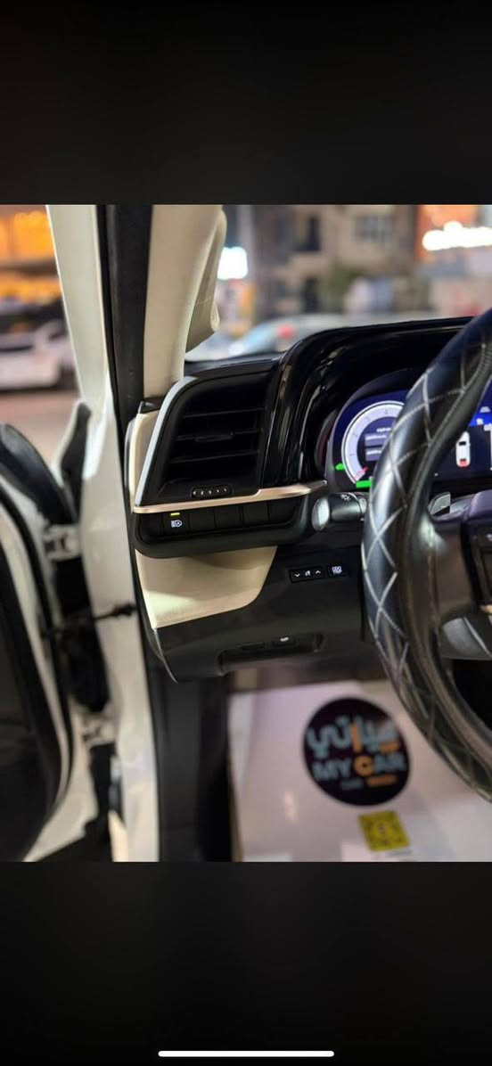 السلام عليكم 
للبيع او مراوس
كراون ماجستا فول مواصفات 
موديل 2023 
اعلى فئة 5 كامرات وداتا شو بوب شفط وبردة خلفية كهرباء وكراسي تدفئة وتبريد وكل الكراسي كهرباء حتى الخلفيات معروفة موصفات الماجستا 
ماشية 54 الف كيلو حقيقي ومن الزيرو لليوم عندي 
مكفولة كفالة عامة عدا اصبع واحد pdr بالجاملغ الامامي والباقي كفالة 
والمحرك مفتوح فقط 
رقم بغداد الجديد وبأسمي تحويل مباشر 
السعر اتصل 
مكان السيارة بغداد 
للاستفسار
‏‪0776 587 2579‬‏

Auto Park/
اوتو بارك
