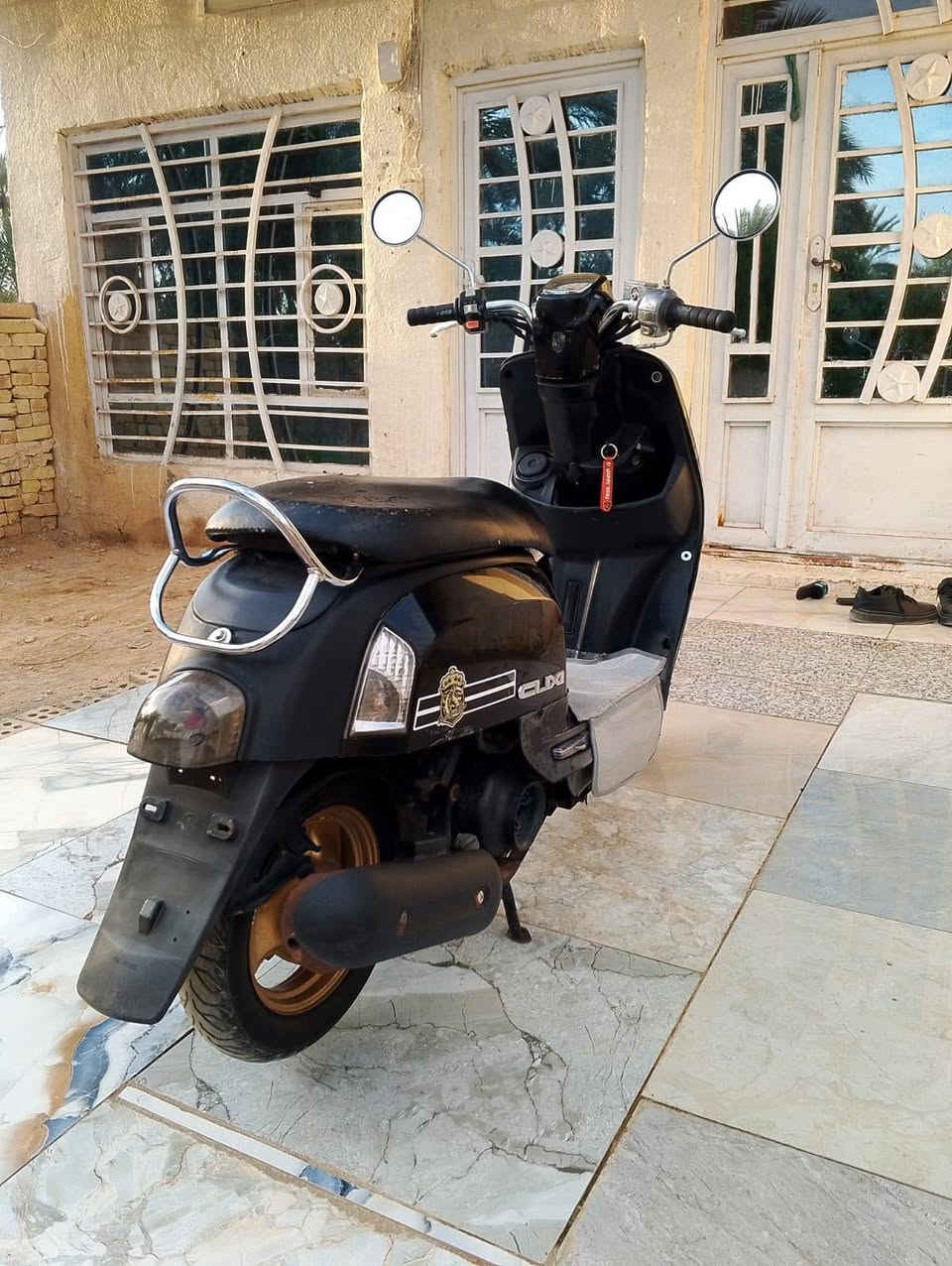 السلام عليكم دراجه بوليس موديل 2008 كابريتر  للبيع مكينه مامفتوحه لاتنقيص ولا تبخير الدراجه  ما بيه اي نقص جاهزه مكينه ناعمه معدل حلو كهربائيات كله شغاله السعر 450 وبيه مجال رقمي *********** مكاني بابل المسيب
