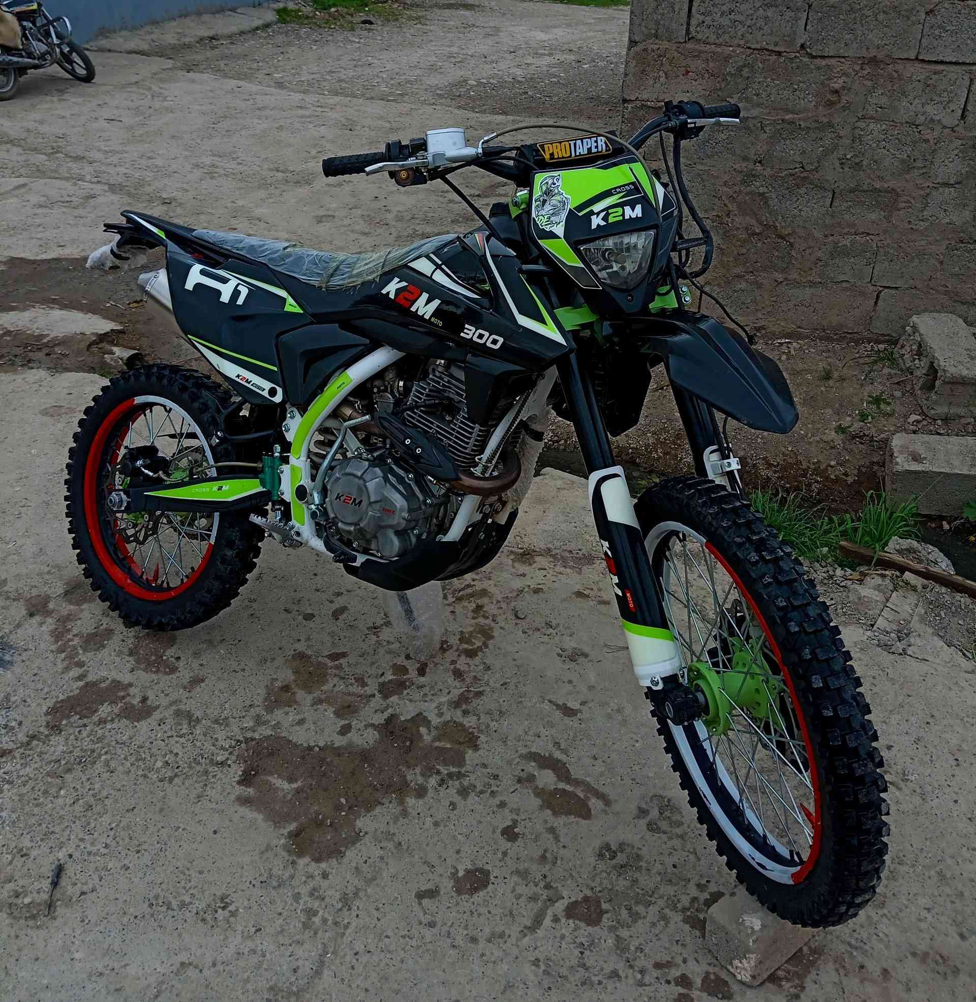 مطور قفاز سعر مليون 200 مجال( ***********)
