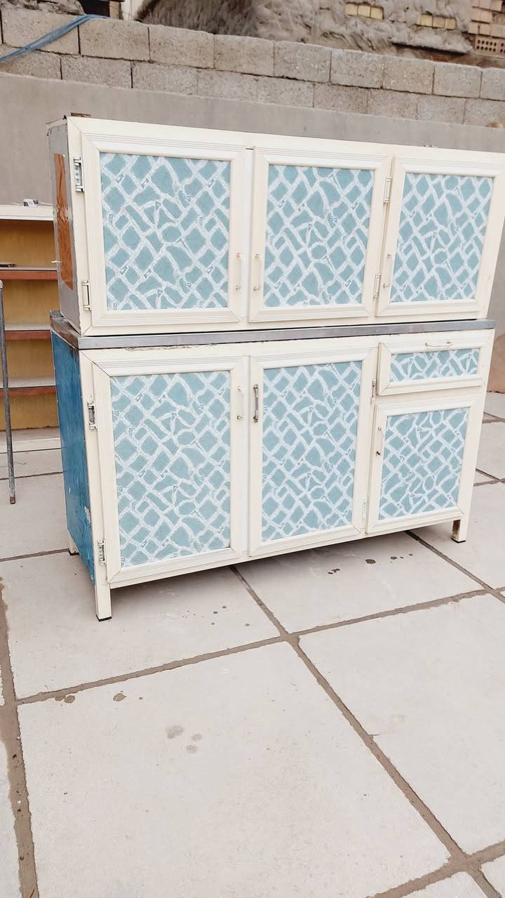 غراض بيت مناسبه  نضيفات. كلمن وسعره. لا تكسر بالسعر. رجائأ شراي تعال خاص. تصال ***********. //*********** // بي واتساب   ديوانيه.
