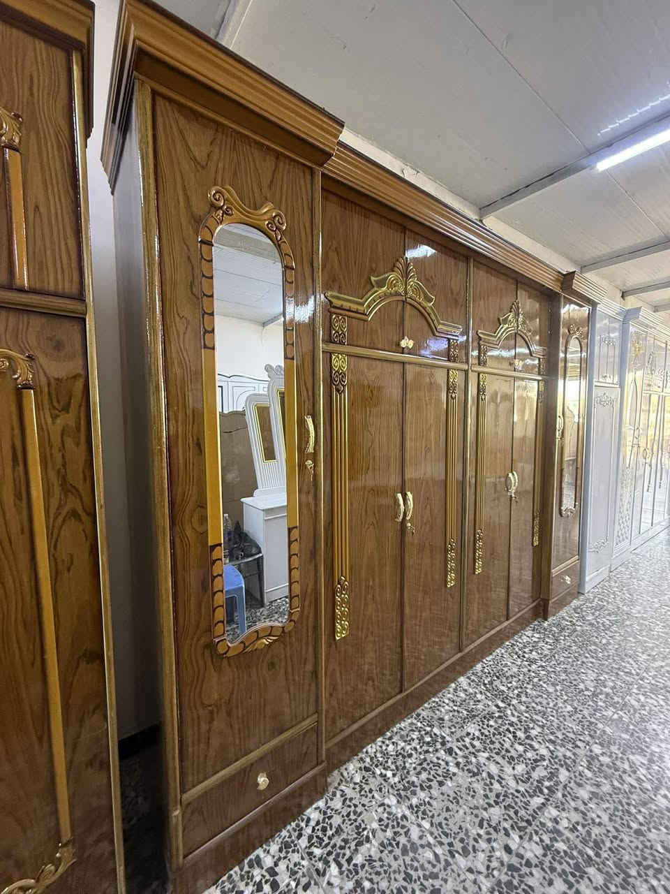 غرفه نوم صاج عراقي جديد شغل وسط زاوية بارتفاع كنتور ملحق و دوارة الصومية السرير 6  أرجل بلوك اسود الشد و النقل مجاني داخل مناطق بغداد و يوجد خدمه توصيل لكل محافظات


**إذا كنت صاحب هذا الإعلان وتريد حذفه لأي سبب، رجاءا أرسل رسالة إلى الدعم الفني**