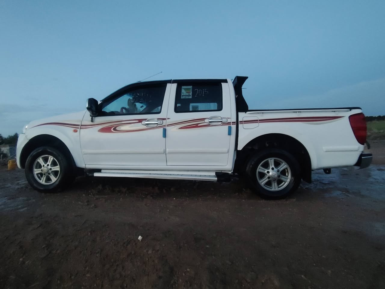 سلام عليكم للبيع بيكم كريت ول موديل 2015مكفوله كفاله عامه سياره جديده كلش رقم مثنى سنويه جديده لل 2031 تخم تاير جديد حداديه جديده السياره عليها ادامه كامله محرك لاتنقيص ولاتبخير لاخياس ولاكص على وظع الشركه المكان ديوانيه الحمزه  الشرقي  السعر 80وبيها مجال للستفسار اكثر اتصل على الأرقام ***********
***********
