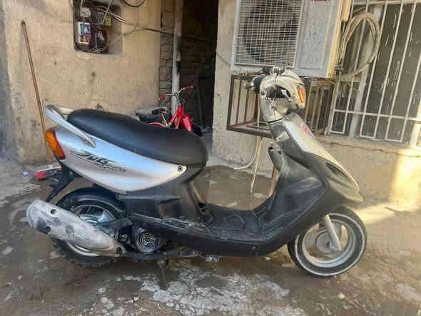 السلام عليكم ماكس قجمة للبيع فقط دراجة شلعة معدل دراجة كلش نضيفة دراجة مال لبيت الله شاهد مكينة ما مفتوحة ولا مرة دراجة مداريهة بل دهن ول بانزين  نواقص كلش قليلة نكرة سلف هندر من اول ضربة تشتغل شادلهة زنون لايت كلش قوي مكاني بغداد المين الثانية سعر 500 وبيهة مجال متواجد وتساب***********
