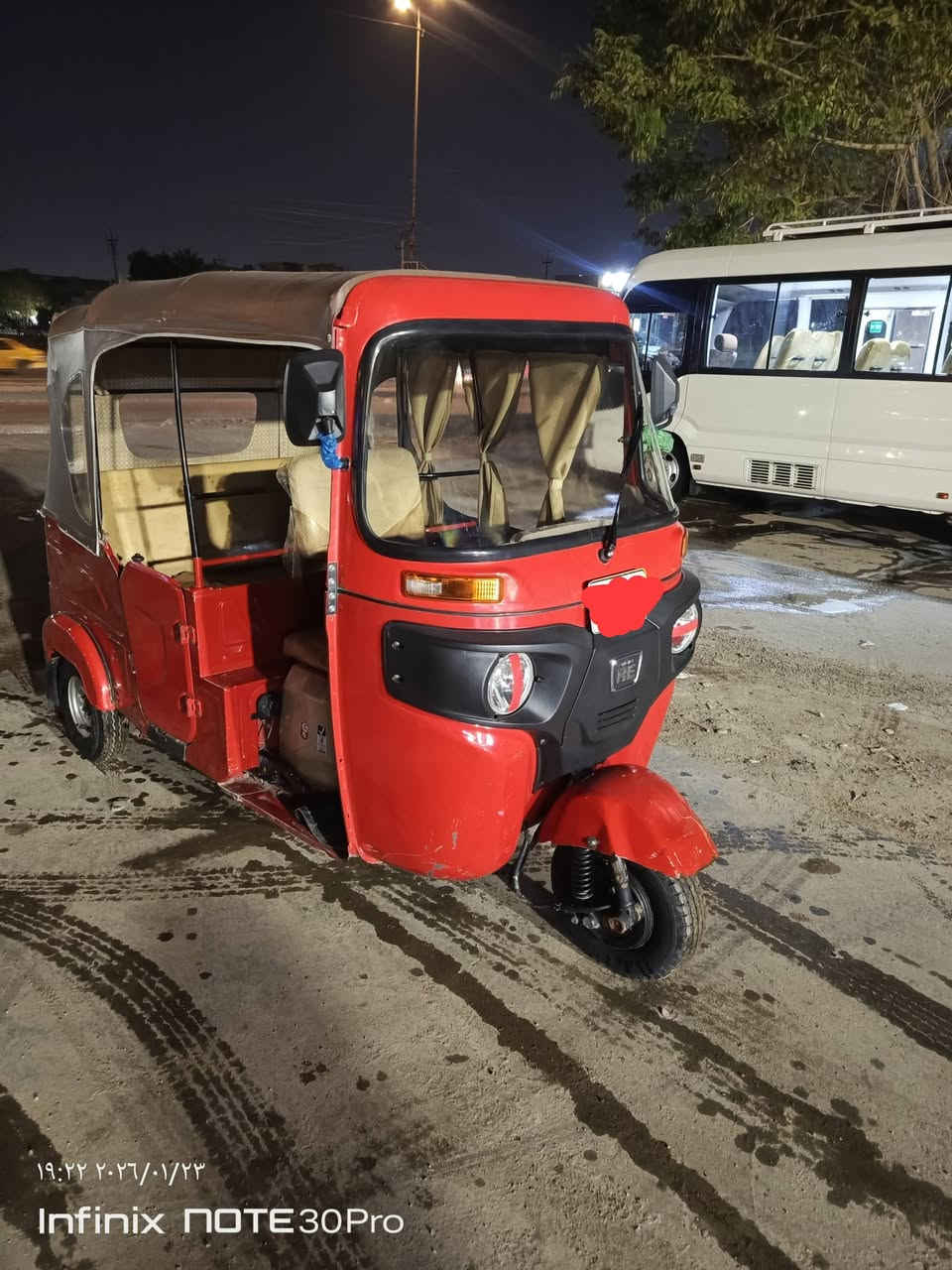 سلام عليكم تكتك للبيع 2022 مرقمه بغداد بسمي بيهة بارد شبر يم البك لايت وبل لغد بارد أقل الشبر ولباقي مكفوله كفاله عامه المكينه برغي ما مفتوح بيهة السعر 8600 رقم ***********
