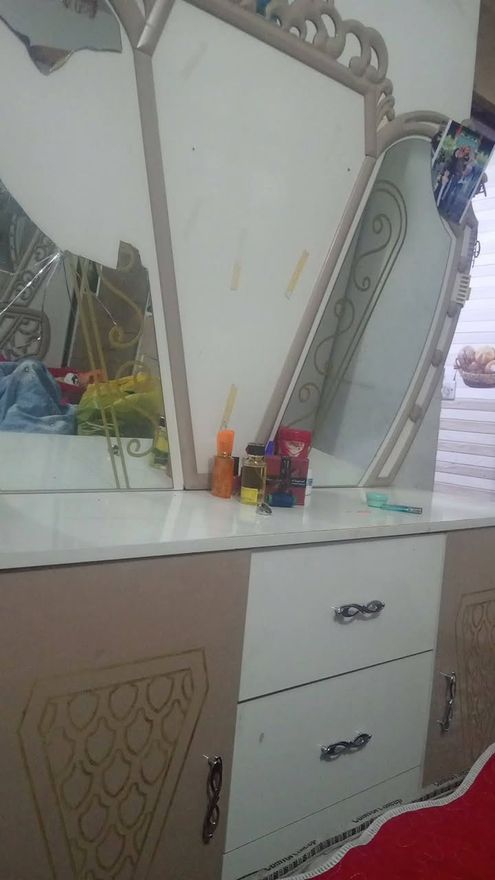 غرفه نوم للبيع تركي هاي صورها كدامكم قيموها واخذوها بالعافيه مكان بغداد دوره


**إذا كنت صاحب هذا الإعلان وتريد حذفه لأي سبب، رجاءا أرسل رسالة إلى الدعم الفني**