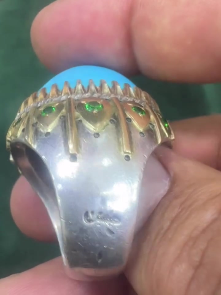 ا من نفس *"ترضى بالقدر"* إلا باتت "سعيدة"..


**إذا كنت صاحب هذا الإعلان وتريد حذفه لأي سبب، رجاءا أرسل رسالة إلى الدعم الفني**