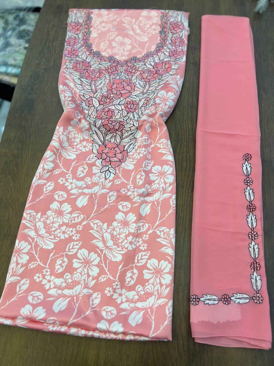 شوفولي الجمال بنات 😍مخور اندنوسي الاصلي
المخور مع الشال 👍✔️متوفررر


**إذا كنت صاحب هذا الإعلان وتريد حذفه لأي سبب، رجاءا أرسل رسالة إلى الدعم الفني**