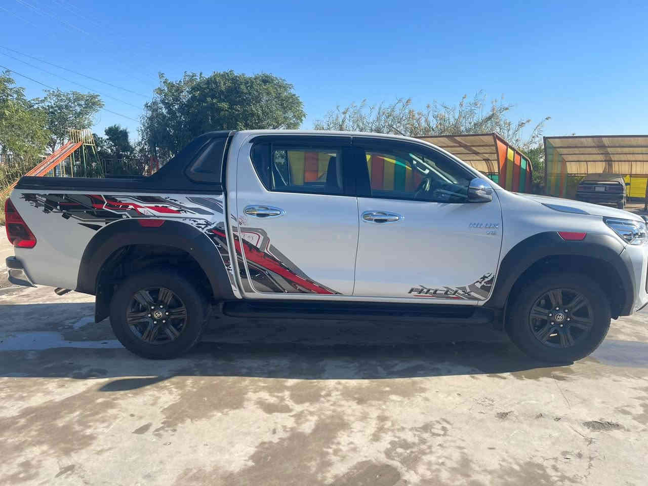 هايلوكس 2024  TRD ساز رقم اربيل تحويل مباشر مكفوله كفاله عامه كير محرك حداديه بوضع الشركة لايت زنون بصمه تشغيل + ابواب شاشه كار بلي اشاير مري نيكل ماشيه ٦٢ الف مكاني ديالى السعر ٣٩٠ 
***********
