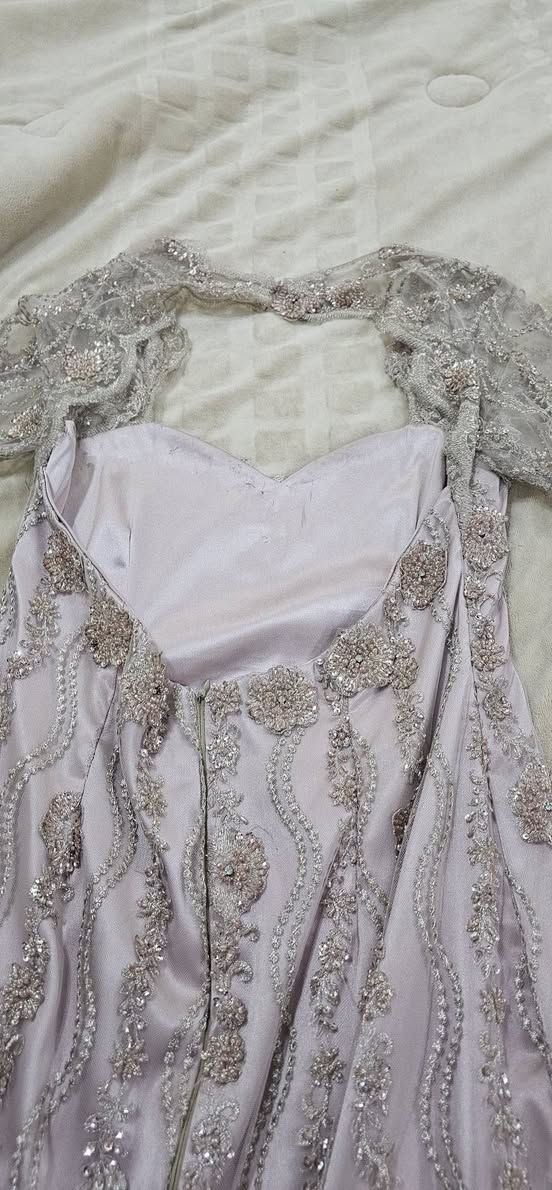 فستان خياط
كلفني 165
حلو باللبس
ملبوس مره وحده 
يلبس 40-42
ابيعه 20


**إذا كنت صاحب هذا الإعلان وتريد حذفه لأي سبب، رجاءا أرسل رسالة إلى الدعم الفني**