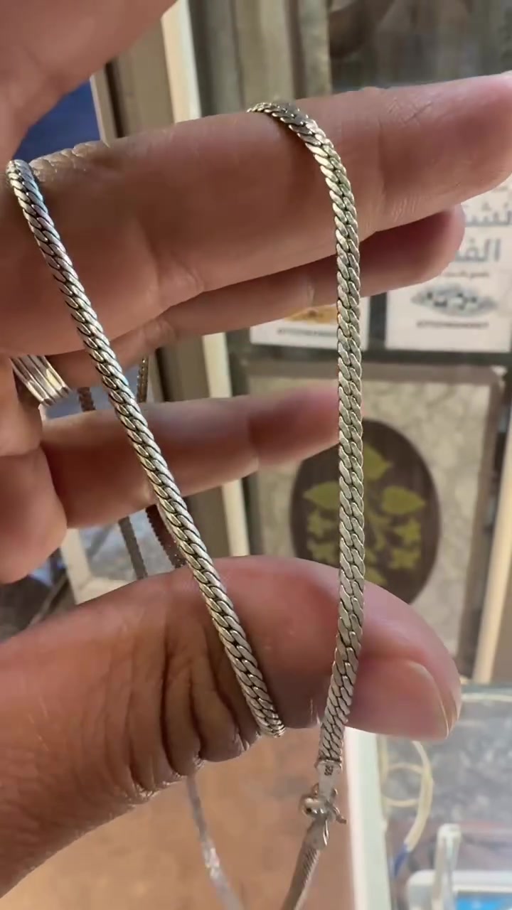 يوجد عندي بعد موديلات او فرعونيات مختلف الاوزان وسعر الغرام ٤ الالف توصيل لكل محافظات العراق مع وصل ضمان


**إذا كنت صاحب هذا الإعلان وتريد حذفه لأي سبب، رجاءا أرسل رسالة إلى الدعم الفني**