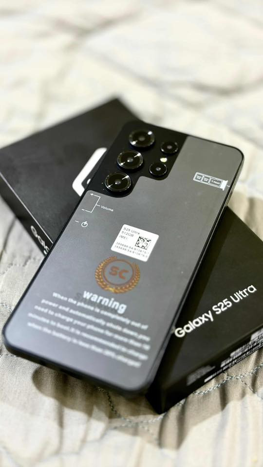السلام عليكم 

تلفونات كلكسي S25 Ultra عدد ثنين صيني باب اول 
يرهم للاطفال او للاستخدام البسيط 
شغال و جدد بالباكيت عددهن ثنين
سعر الواحد 100 الف

***********
