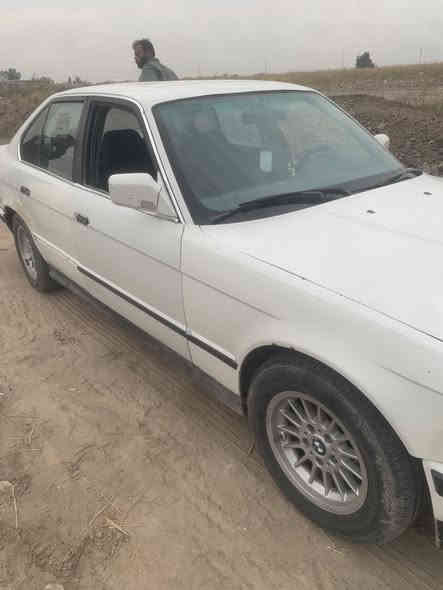 سلام عليكم موديل 90 سياره خير من الله سعر 35 وبيه مجال ***********
