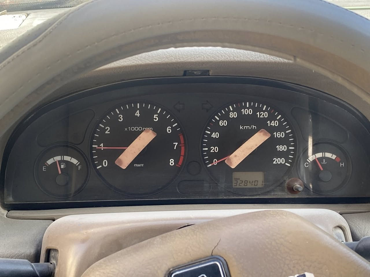 السلام عليكم بيجو 405
بيهة جاملغ مبدل وتلگيط خياسات قبل فترة مبدل كازكيت وكور بشركة بلادي وكل تصليحات السيارة بالشركة مع الوصولات كير كفالة ومحرك لاتنقيص ولا تبخير سنوية بسمي شرط مداور 

السيارة مال جناي ما عايزة شي تبريد ثلج السعر 38 وبيهة مجال بسيط المكان نجف والرقم نجف للاستفسار ***********
