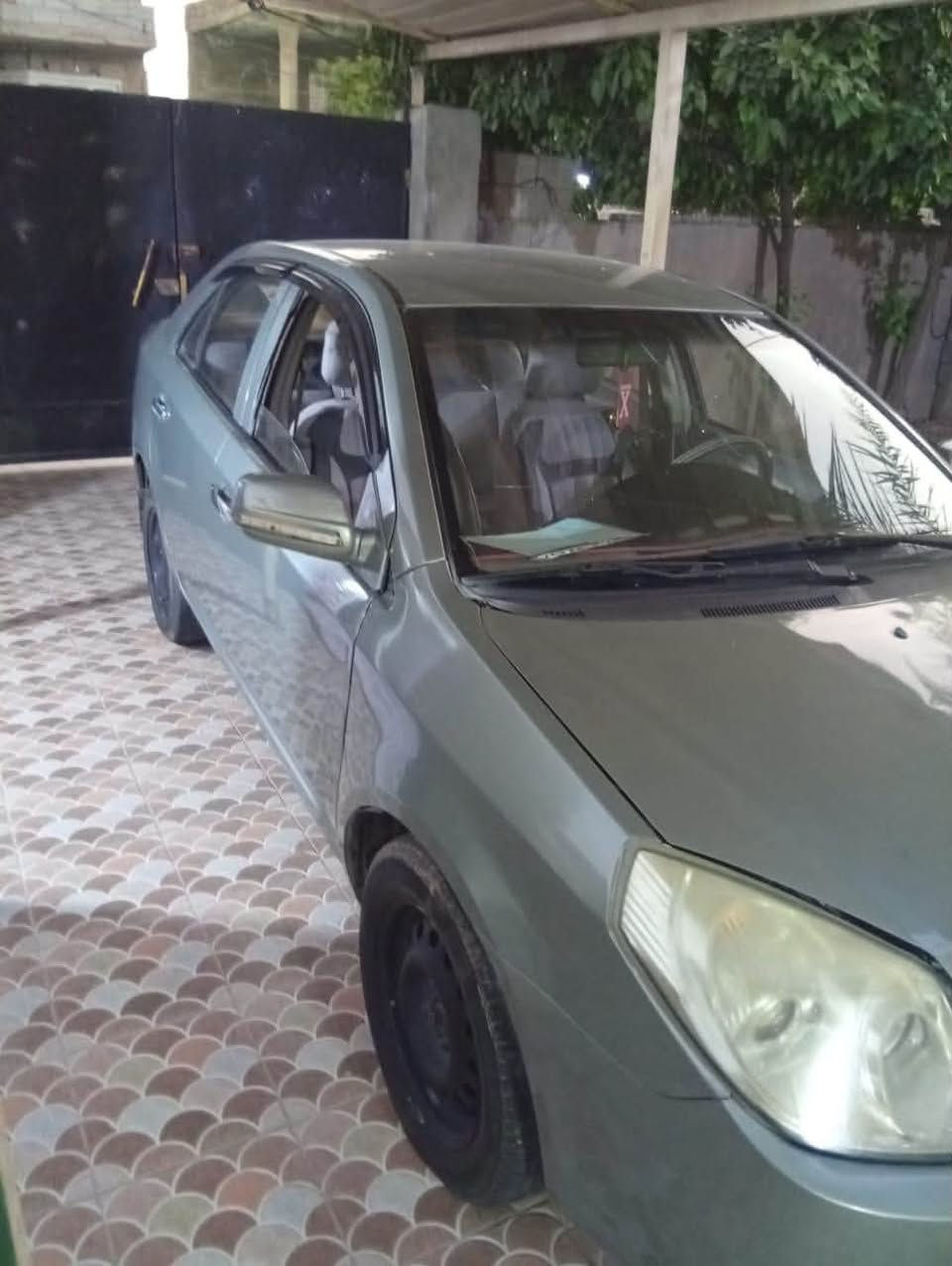السلام عليكم سيارة للبيع جلي ٢٠١٢ كير ومحرك كورلا سياره خير من الله تحويل ثاني يوم السعر ٣٧ وبيها مجال للاستفسار الاتصال على الرقم ***********
