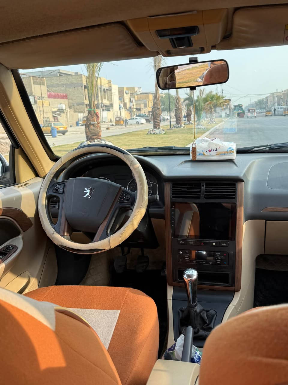 سلام عليكم بيجو بارص موديل2022 ماشيه 44 مكاني مدينه الصدر سياره جديده دوشمه ارضيه وكشنات ويل كب رقم بغداد سياره وموصفاتهه معروفه تحكم ستيرن شاشه بلاد كامره حساسات سعر 75 للاستفسار الاتصال ‭***********‬ المحمودية, بابل
