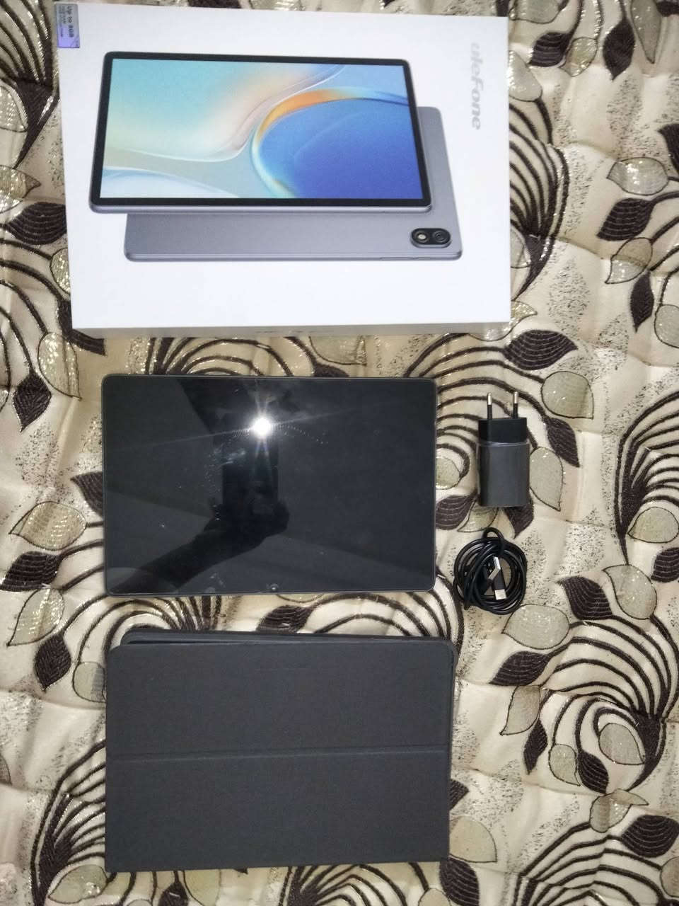 السلام عليكم ايبات للبيع UIeFone Tab W10 كيكه 128 عشوائيه 8 بطاريه 6600 اي عيب مابي كسر بل لزكه الفوك مو الشاشه وبي كسر صغير يم مدخل السماعه موضح بل صور مستخدم قليل السعر 120 بي مجال الرقم *********** مكان كركوك حي عروبه وتدلل
