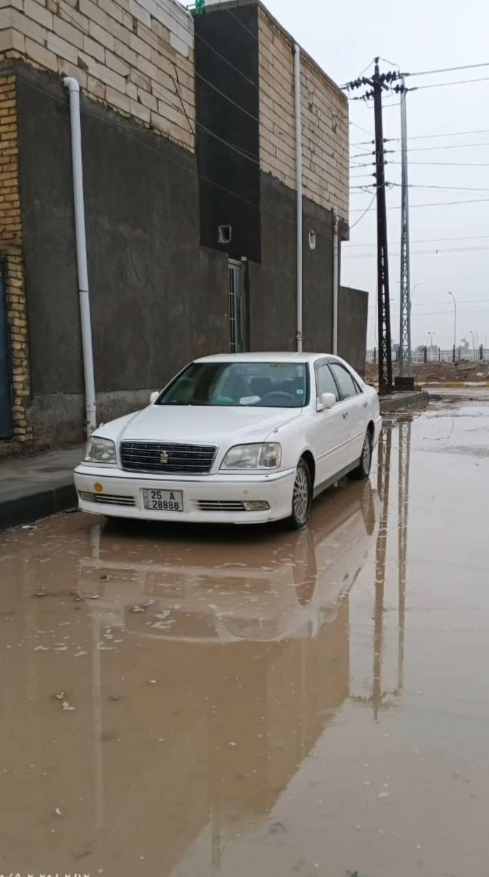 السلام عليكم للبيع ملكه كراون موديل 2000 اصل رقم كركوك مميز 28888 مداور ثاني يوم  نضيفه حداديه مكينه خير من الله مكفوله كفاله عامه من الدعاميه الئ الدعاميه رقم دولي تبريد ثلج برده خلفيه دگمتين تحكم ستيرن شاشه لمس تخم تاير جديد كهربائيات كله كامله مكينه VVT.i 6سلندر مكاني ذي قار سعر 110 بيع مستعجل رقم ***********
