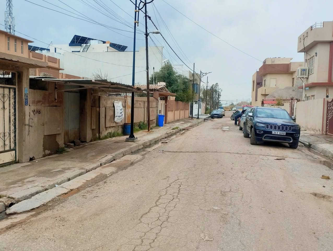 🏦 عروض مكتب بيت الأركان للعقار  🏦

الدار للبيع في حي العربي المساحة ٥٦١ م 

الواجهة ١٧م عمق ٣٣م اتجاه غروب شمال 

التفاصيل البناء قديم البيع بحساب الأرض 

الموقع حي العربي قرب جامع الشهيد حسن 
🏦                                                  🏦
السعر على التليكرام https://t.me/alarkan_1
للاستفسار مراجعة مكتب بيت الأركان للعقار 

موقع موصل حي العربي قرب مطعم ماشاءالله 

*********** / *********** / *********** 🏦
