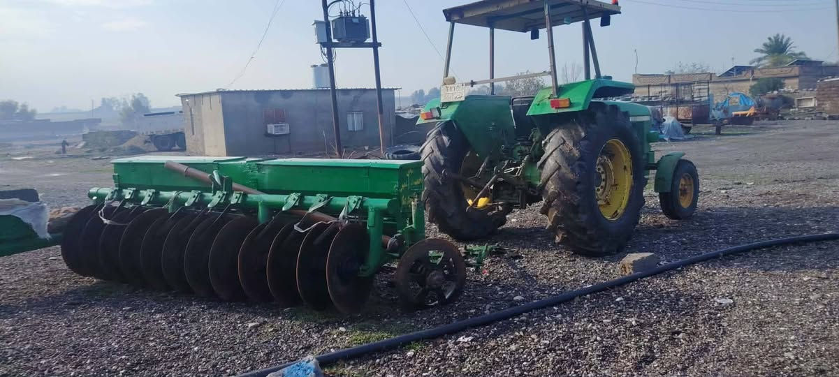 جوندير 18
جاهز هودرليك شغال محرك نضيف 

 رقم وياها دسك حجم12

الموقع جنوب الموصل 

***********

***********
