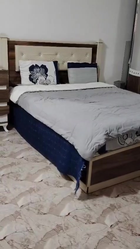 غرفة نوم نظيف السعر 250بي مجال غير متواجد على الفيس ***********
