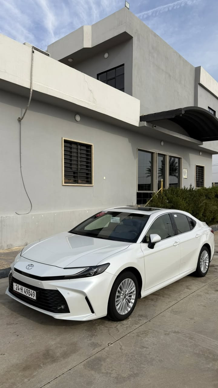 السلام عليكم كامري Le 25 مواصفات معروفه ماشيه 15 رقم دهوك دولي شرط التحويل السياره جديده بمعنى الكلمه مكان السياره موصل / دهوك  الشراي يتصل وحيا اللّٰه
***********
