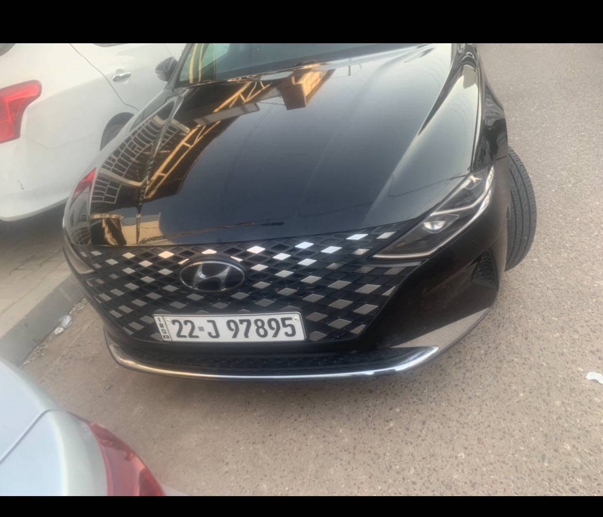 ازيرا 2022 غاز رقم اربيل 
مكفولة من الضربة  بيها بنيد مبدل 
و 3 قطع صبغ بدون فتح. صبغ كوريا 
محرك 3000  غاز 
بصمه 
رادارات 
كشن كهرباءي 
شاشة كبيره متصله
حساسات اماميه خلفية
قيادة ذاتيه 
توقف ذاتي 
تخم تاير جديد كلش 
السيارة جاهزه وما ناقصها اي شي 
السعر 175 ورقه 
الاتصال ***********
البصره. القبلة
