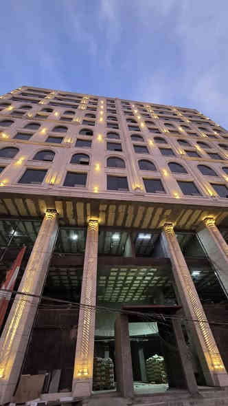 بفضل الله وحمده تم انجاز عمل تجهيز وتنصيب منظومة طاقة شمسية بدون الواح  تتكون من انفرتر high voltage 50 kw deye  وبطاريات بحجم 120 kw pro  أحدث نظام بطاريات من deye  لفندق في بغداد كمرحلة أولية  لإنتاج  ٧٠ امبير نظام ٣ فيز لمدة ٣ ساعات  بالتعاون  بتجهيز المواد  مع شركة الاساسات المتينة وتنفيذ مكتب رواد الطاقة البديلة والذكية بادراة المهندس عبدالله الدليمي  ***********
مستعدون بتجهيز وتنفيذ مختلف المنظومات المنزلية والصناعية والزراعية  Hybrid and on grid system  وبكوادر هندسية  وفنية احترافية في هذا المجال
