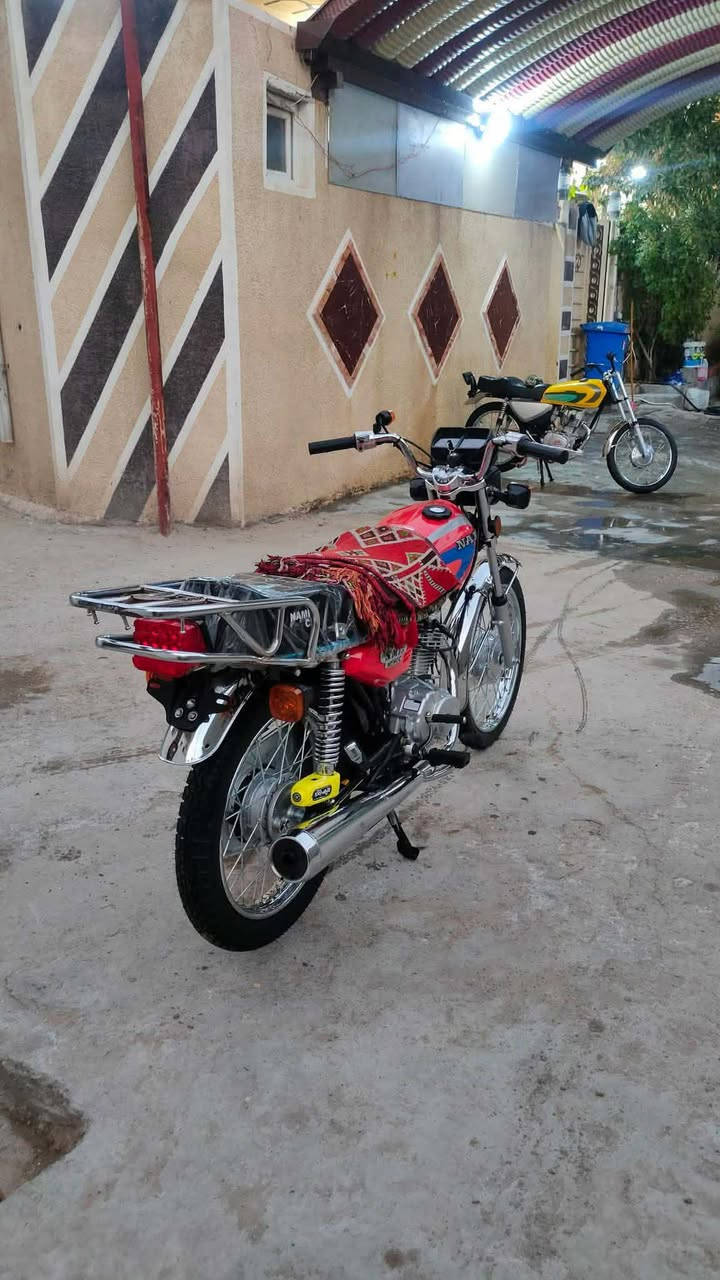 سلام عليكم للبيع نامه شلامچه تعمير 26 سكنر دراجه بعدهي جديده لوك مكينه مفتوحه ولفات فقط شلعه ومعدل شرط اذه مو 120 لتاخذه مكاني كربلاء ***********
ولوتي اطلع كبل 👍😂
