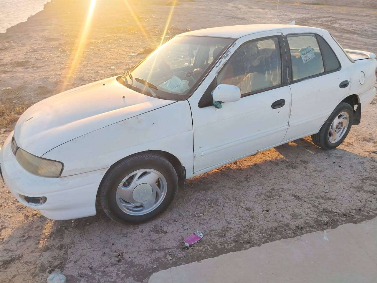 السلام عليكم كيا سيفيه 96 بغداد رقم انكليزي تحويل مباشر السياره مال جناي حلوه محرك مكفول صدر نظيف 37 وبيه مجال ***********

