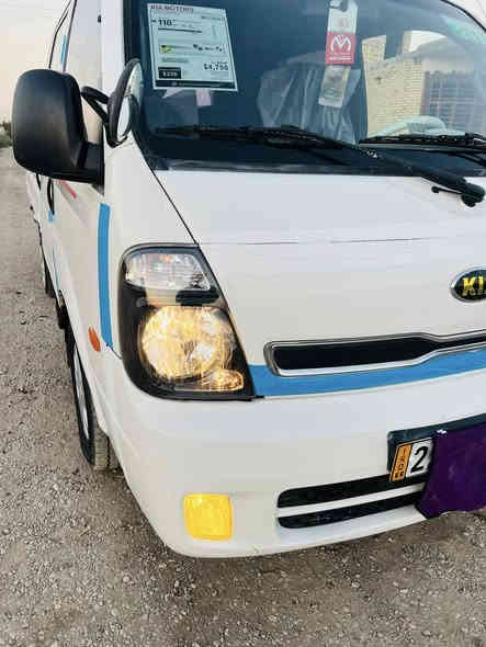 السلام عليكم كيا دبل قماره 19 للبيع مكفوله من ضربه وصبغ متومه سياره جاهزه وكامله ماناقصه برغي ***********  السعر 73 ورقه
