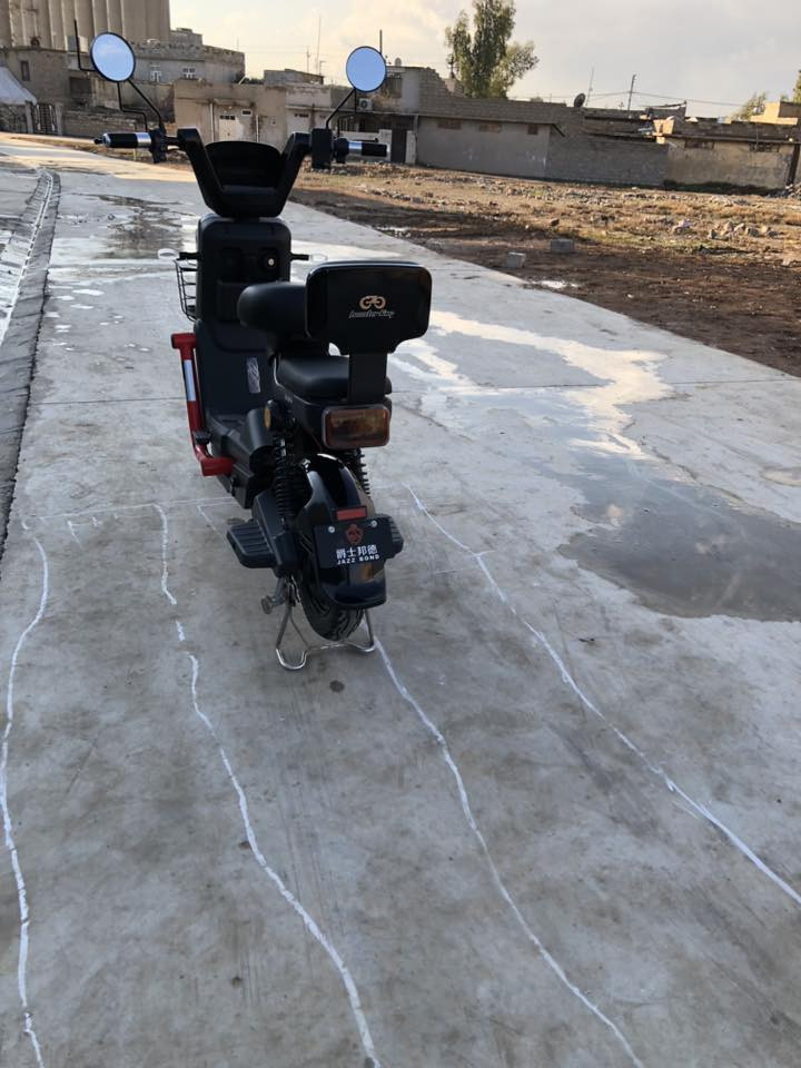 السلام عليكم ماطور شحن للبيع جديد ما صارلو ثلاث اشهر وبطاريات جدد شرط وما بي اي خلل وتايراتو جدد وكلو شغال سعر ٣٥٠ تواصل واتساب *********** يرهم مراوسه شعندك نزل
